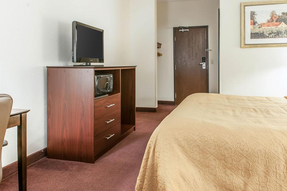 Quality Inn & Suites Danville Ngoại thất bức ảnh