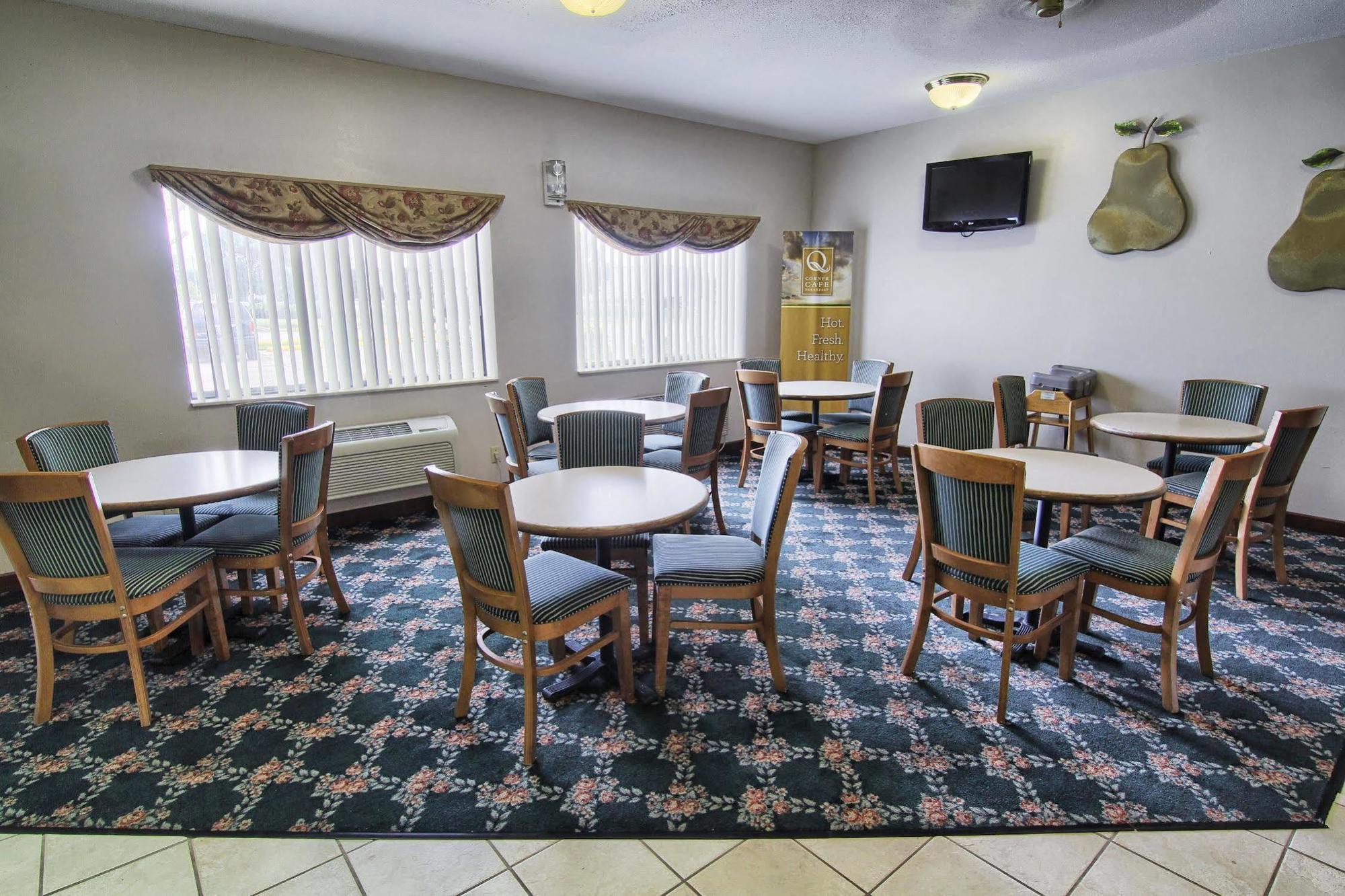 Quality Inn & Suites Danville Ngoại thất bức ảnh